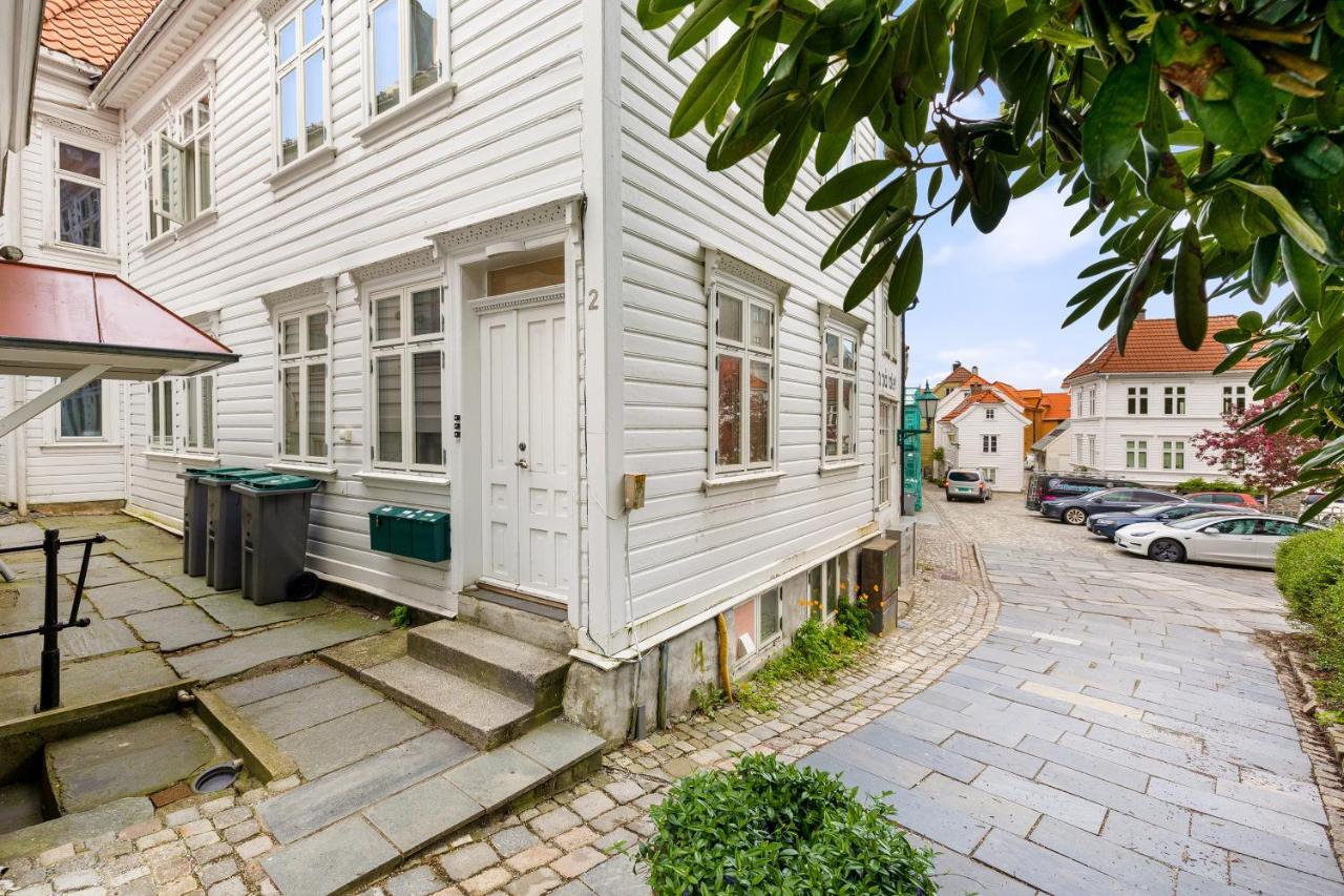 Behind Bryggen - Renovated - Budget Friendly Bergen Esterno foto