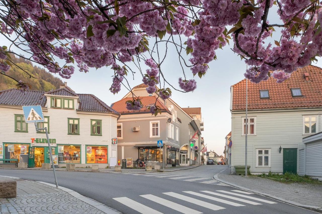 Behind Bryggen - Renovated - Budget Friendly Bergen Esterno foto